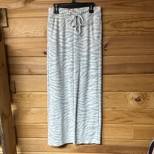 Liverpool Women's Gray Zebra Print Lounge Sweatpants Size S
